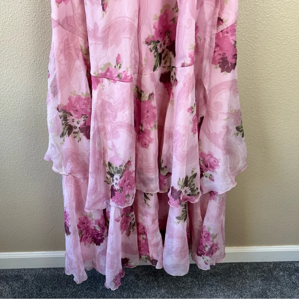 ASOS Design Curve ruffle maxi dress with flutter sleeves in pink floral print - Picture 9 of 12